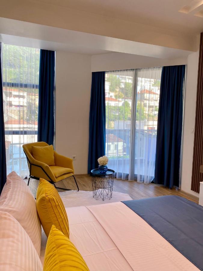 Atelier Hotel Улцин Екстериор снимка