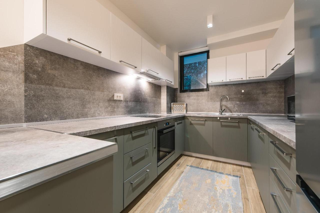 Atelier Hotel Улцин Екстериор снимка