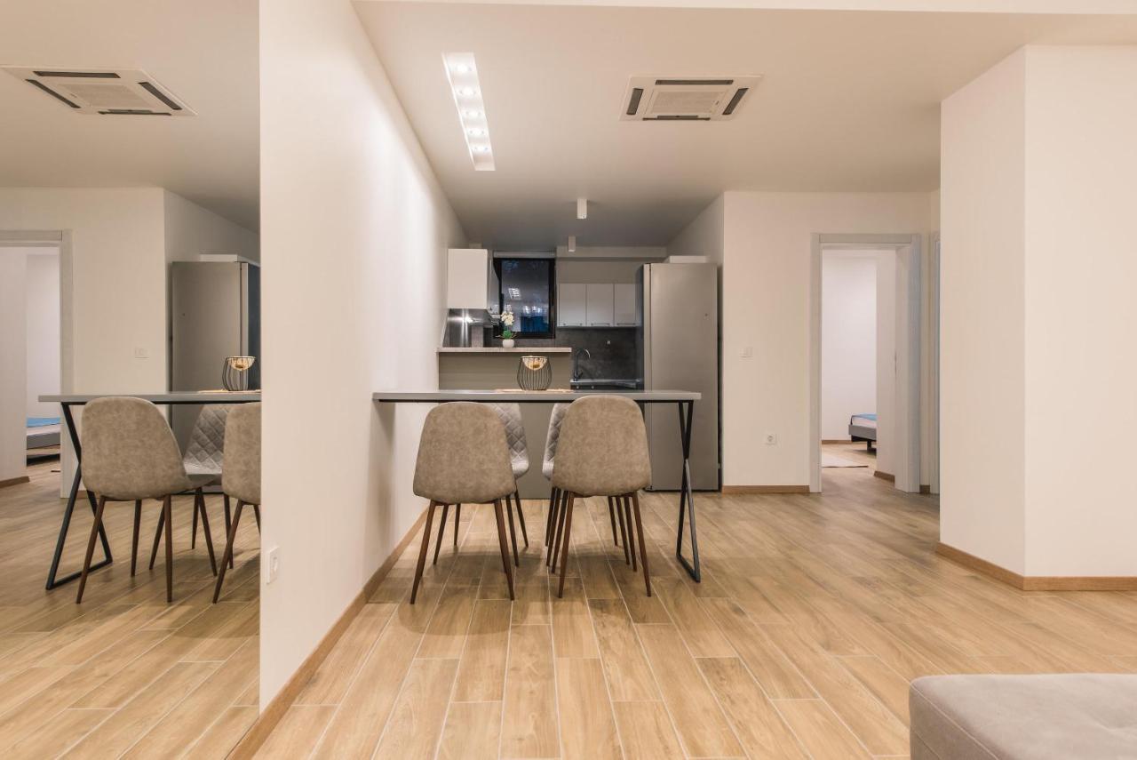 Atelier Hotel Улцин Екстериор снимка