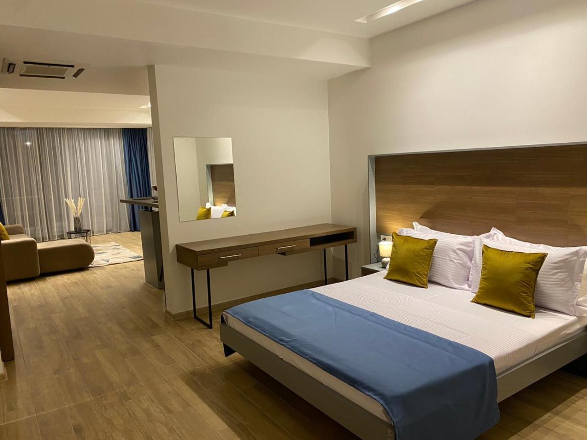 Atelier Hotel Улцин Екстериор снимка